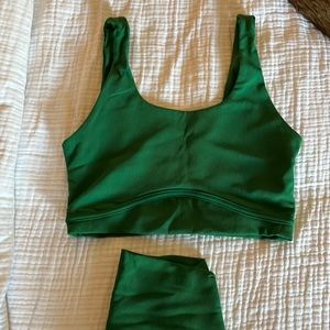 Wilo two piece workout set